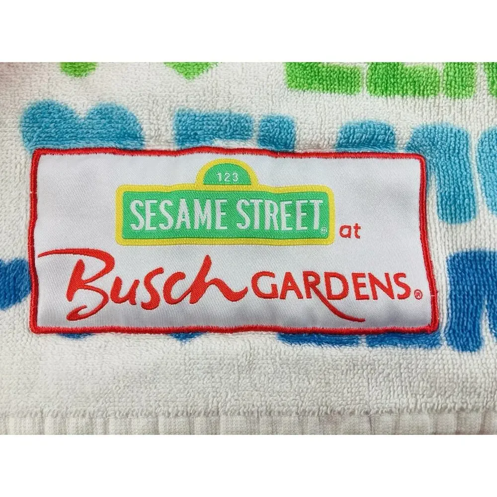 Sesame Street Love ELMO Bath Body Towel Busch Gardens Rainbow Hearts Face Large